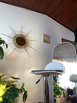  zoe bakerr online show from 07-14-26, 07:30
