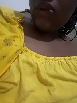 amorasecy online show from 04-11-26, 11:42