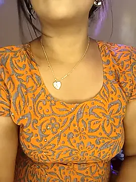 Snapshot of Deshi_bhabhi143 chatting on 05-16-26, 05:48 Deshi bhabhi143 online show from 05-16-26, 05:48