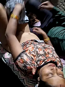 Radhacpl9528 online show from 04-13-26, 04:45