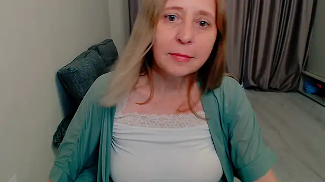 MiLenaMilf online show from 06-01-26, 07:32