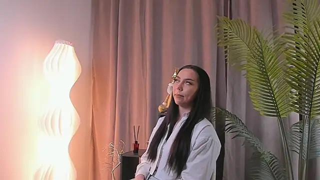 Snapshot of MamieHatchett chatting on 12-22-25, 10:01 MamieHatchett online show from 12-22-25, 10:01