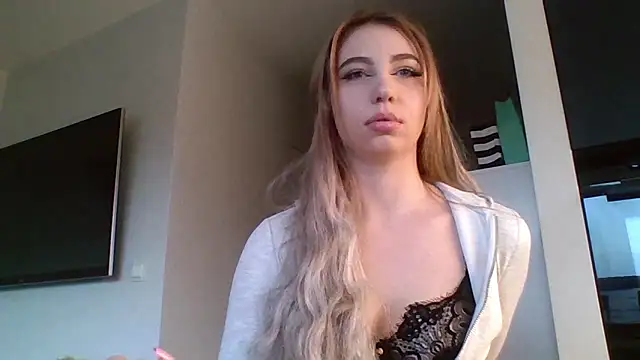 TeenLily online show from 01-16-26, 03:16