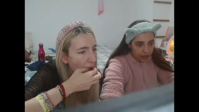 BarbieBlondieGirl online show from 01-10-26, 04:53