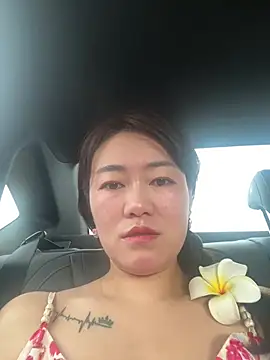 Molly-xiao online show from 05-25-26, 03:56