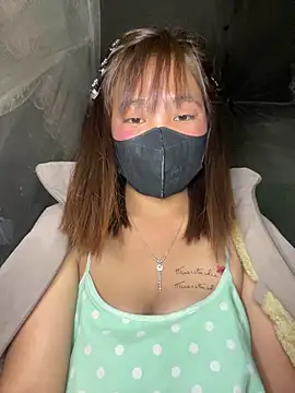 Snapshot of Wendy-2 chatting on 01-14-26, 04:01 Wendy-2 online show from 01-14-26, 04:01