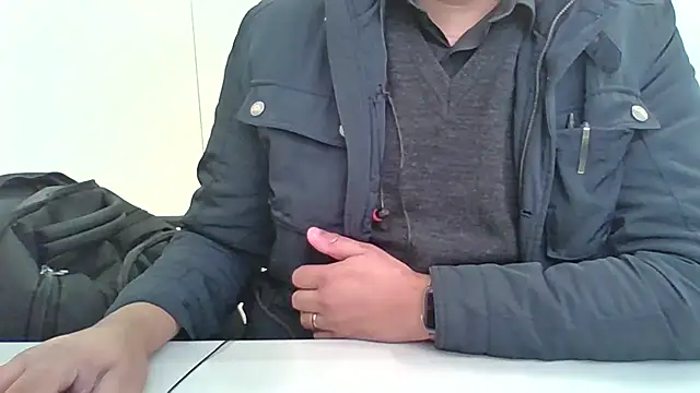 Snapshot of Moreno_Casado_Safado chatting on 02-23-26, 11:18 Moreno Casado Safado online show from 02-23-26, 11:18
