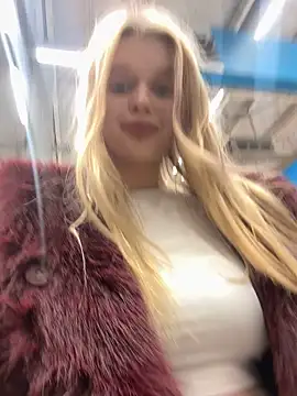 Snapshot of ann_ewu chatting on 01-07-26, 03:03 ann ewu online show from 01-07-26, 03:03