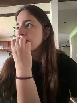 Snapshot of lele202526 chatting on 03-07-26, 02:14 lele202526 online show from 03-07-26, 02:14