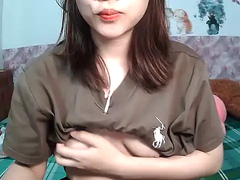 Snapshot of hana_ssexy chatting on 04-25-26, 07:00 hana ssexy online show from 04-25-26, 07:00