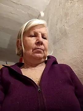 KlaudiaDarling online show from 02-18-26, 03:41