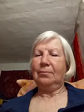 KlaudiaDarling online show from 04-16-26, 09:39