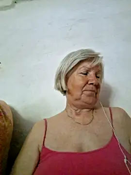 Snapshot of KlaudiaDarling chatting on 06-11-26, 08:45 KlaudiaDarling online show from 06-11-26, 08:45