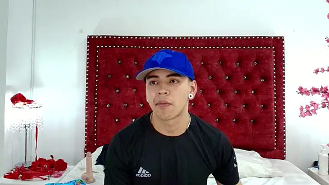 Jaden and sofia online show from 05-15-26, 03:13