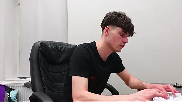 Daniel Shawnn online show from 04-09-26, 10:26