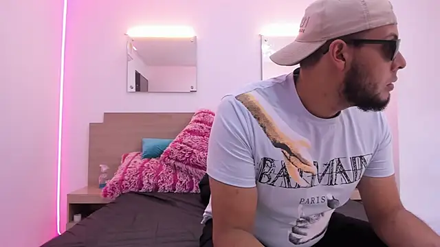 Mike N Gaby online show from 01-10-26, 02:41