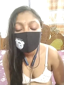 sumi couele18 online show from 04-13-26, 06:35