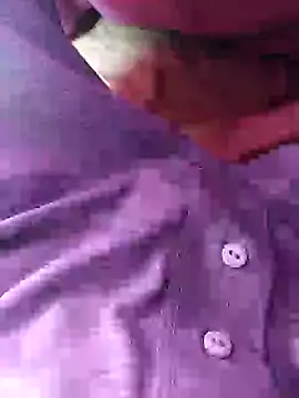 Snapshot of TrebleShebeen chatting on 01-07-26, 09:50 TrebleShebeen online show from 01-07-26, 09:50