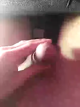 Snapshot of TrebleShebeen chatting on 01-11-26, 10:37 TrebleShebeen online show from 01-11-26, 10:37