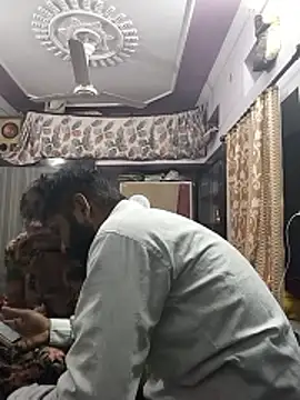 Snapshot of hornycouple20000 chatting on 01-11-26, 03:06 hornycouple20000 online show from 01-11-26, 03:06