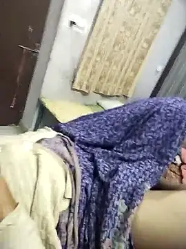 Snapshot of hornycouple20000 chatting on 01-13-26, 02:44 hornycouple20000 online show from 01-13-26, 02:44