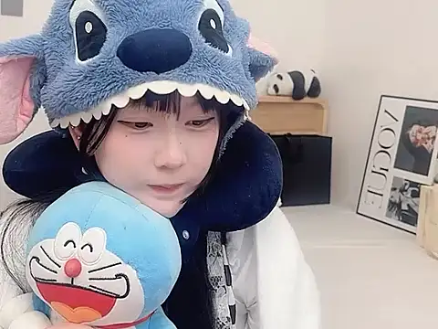 Snapshot of lnua-lnua chatting on 01-08-26, 01:46 lnua-lnua online show from 01-08-26, 01:46