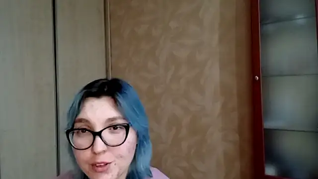 Snapshot of EvonTabb chatting on 01-13-26, 06:08 EvonTabb online show from 01-13-26, 06:08