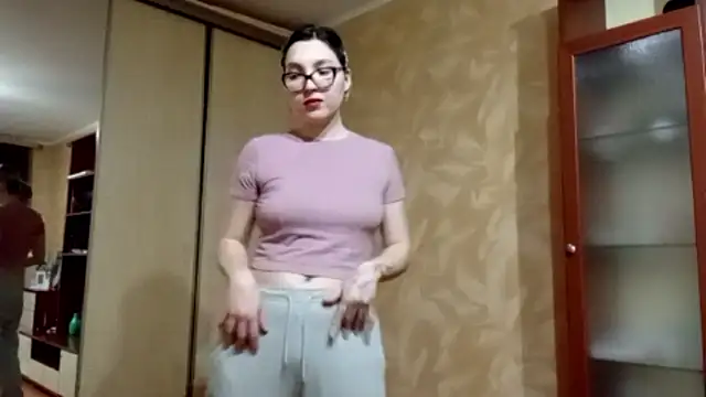 Snapshot of EvonTabb chatting on 02-19-26, 02:24 EvonTabb online show from 02-19-26, 02:24