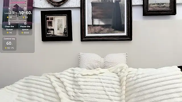 Snapshot of Alice-yaya chatting on 02-08-26, 12:52 Alice-yaya online show from 02-08-26, 12:52