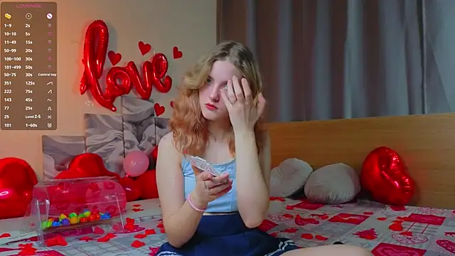 RennaHettes online show from 02-15-26, 01:13