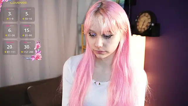 EliseTang online show from 01-12-26, 06:51