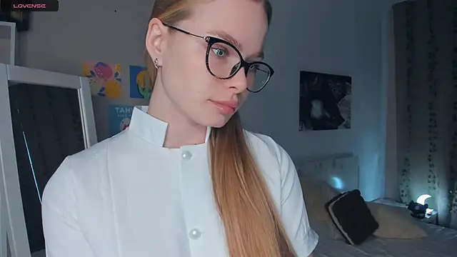 Snapshot of Icehoneybyte chatting on 01-07-26, 07:11 Icehoneybyte online show from 01-07-26, 07:11