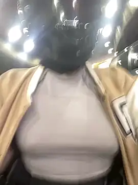 Scarlet auraa online show from 02-25-26, 08:29