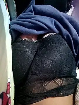 Snapshot of Simmi_soni chatting on 01-09-26, 08:10 Simmi soni online show from 01-09-26, 08:10