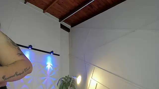 GabiSaenz  online show from 03-07-26, 11:18