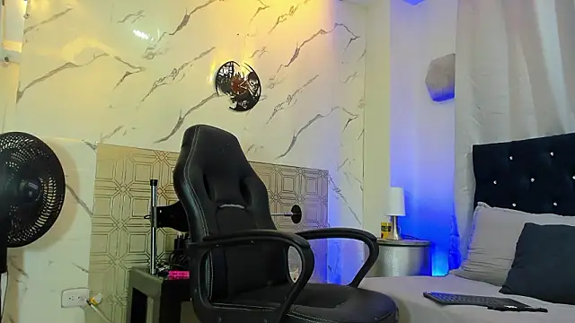 asher lux online show from 02-25-26, 08:07