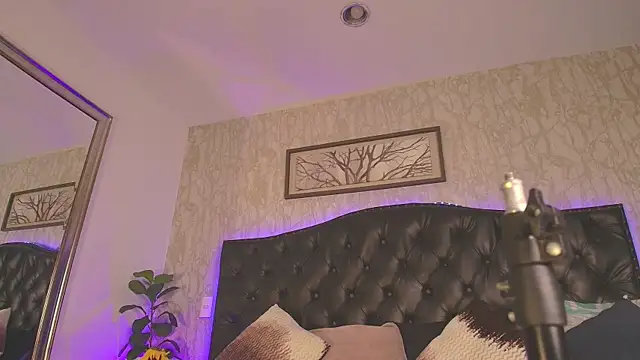 Snapshot of Chloe_Connor chatting on 01-09-26, 11:39 Chloe Connor online show from 01-09-26, 11:39