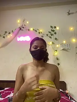 Snapshot of sexyyy_sonia chatting on 06-29-26, 10:59 sexyyy sonia online show from 06-29-26, 10:59