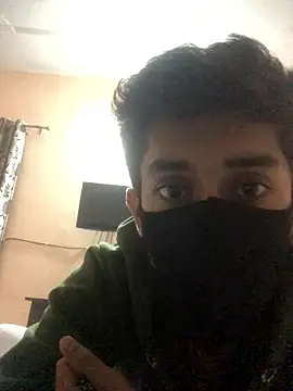 karan72819 online show from 01-10-26, 07:48