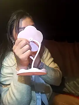 Snapshot of Hiniyk2 chatting on 01-09-26, 01:58 Hiniyk2 online show from 01-09-26, 01:58