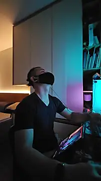 Snapshot of OnlyHand9x chatting on 02-24-26, 07:23 OnlyHand9x online show from 02-24-26, 07:23