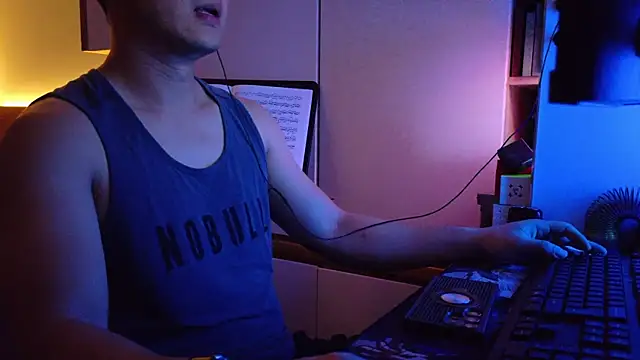 OnlyHand9x online show from 07-04-26, 06:03