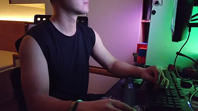 OnlyHand9x online show from 07-23-26, 04:38
