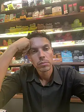 Snapshot of Naldopaugrand chatting on 02-02-26, 11:36 Naldopaugrand online show from 02-02-26, 11:36