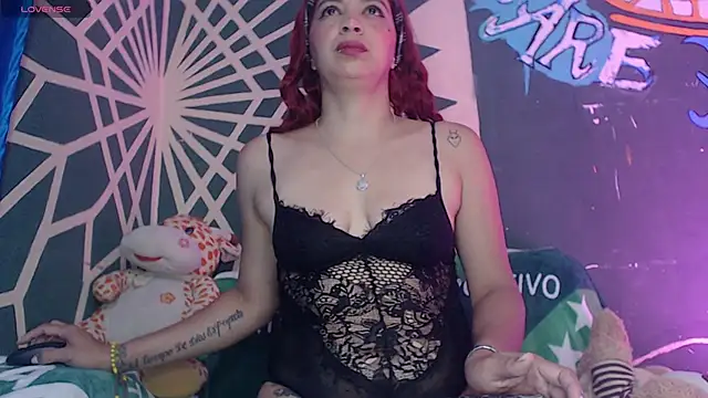 Snapshot of violettaevanxs chatting on 01-11-26, 10:42 violettaevanxs online show from 01-11-26, 10:42