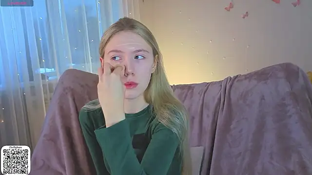 Snapshot of SirenThalassa chatting on 02-17-26, 07:05 SirenThalassa online show from 02-17-26, 07:05