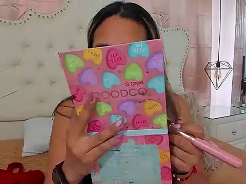 Snapshot of IsabelaAcosta chatting on 01-13-26, 07:52 IsabelaAcosta online show from 01-13-26, 07:52