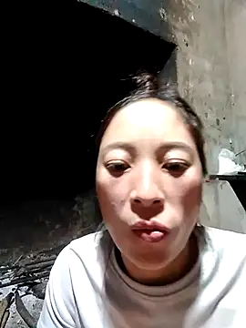 Snapshot of muamua99 chatting on 05-12-26, 02:14 muamua99 online show from 05-12-26, 02:14