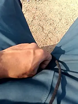 Snapshot of hot_yogesh chatting on 01-13-26, 04:29 hot yogesh online show from 01-13-26, 04:29