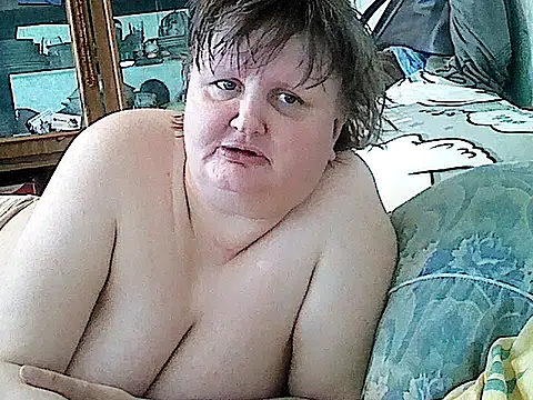 Snapshot of nataly4560 chatting on 05-16-26, 04:17 nataly4560 online show from 05-16-26, 04:17